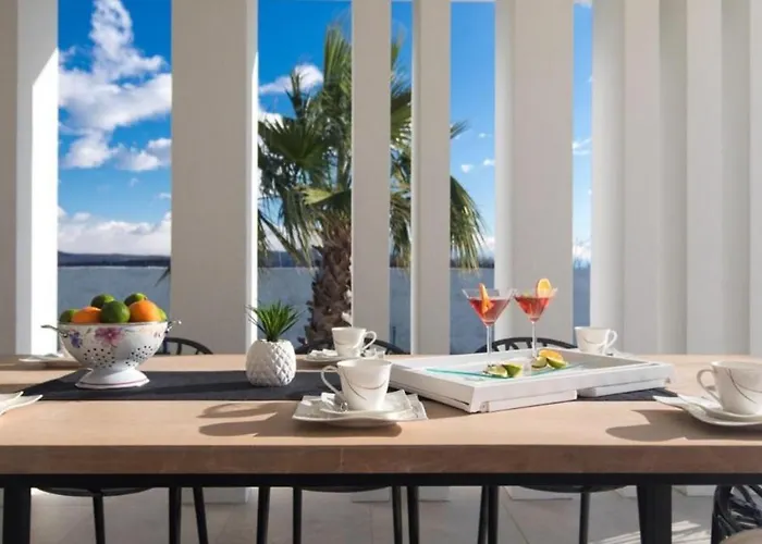 Luxury Milly Heated Indoor And Outdoor Pool Vrh (Krk)
